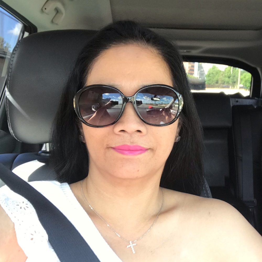 Meet your Posher, Donabel
